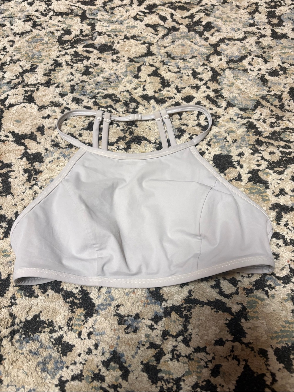 Women’s High-Neck Sportsbra — Light Gray